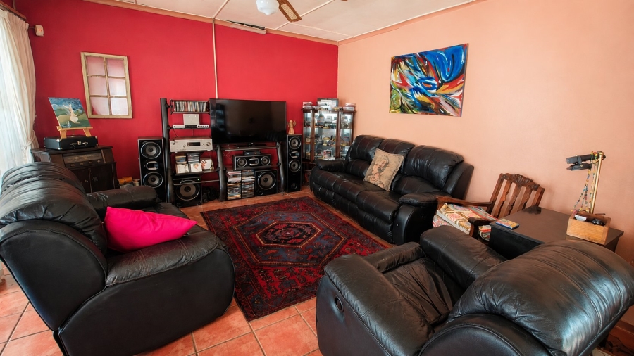 3 Bedroom Property for Sale in Vaalpark Free State